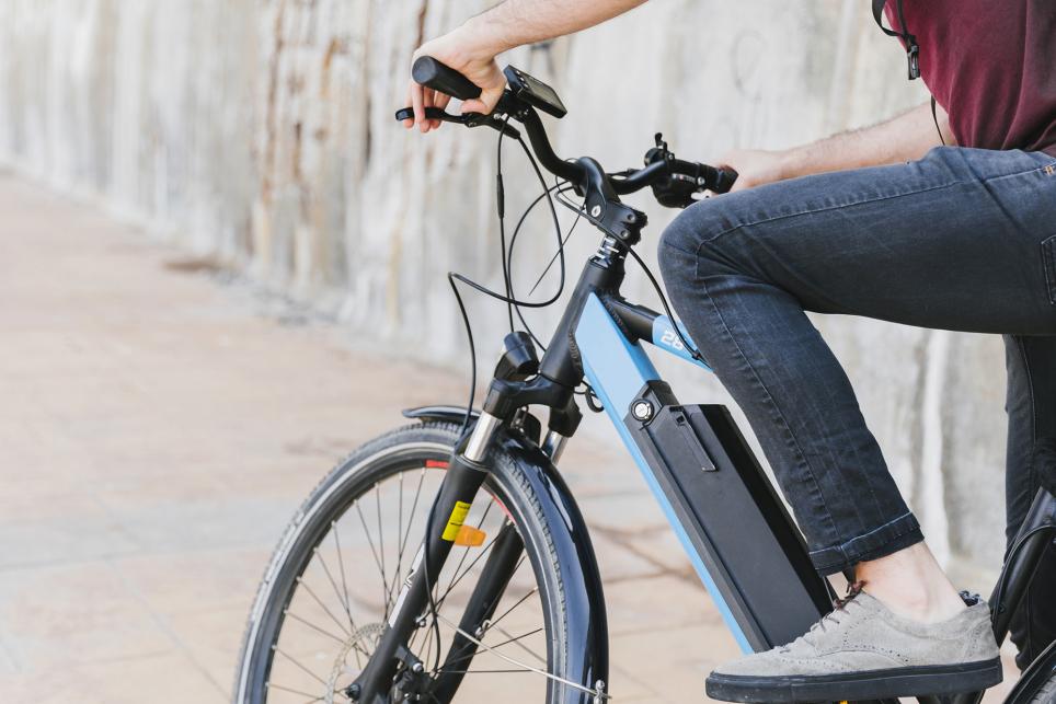 New Report: How E-Bike Awareness Gaps and Behavior Increase Battery Fire Risks